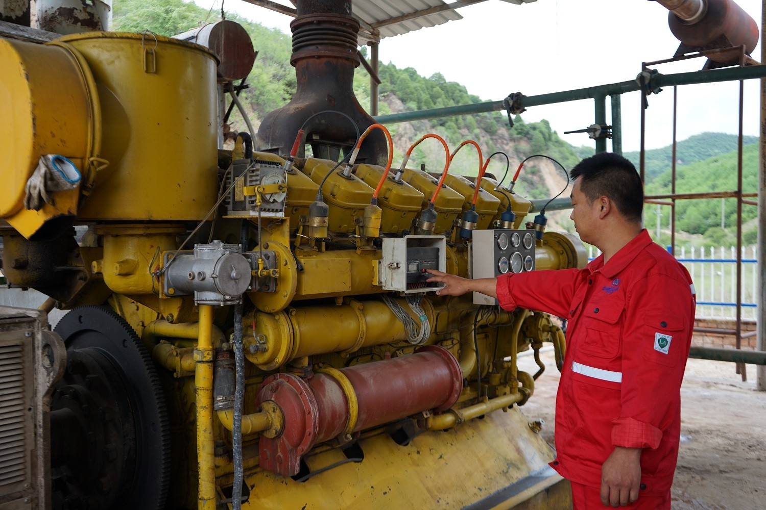 1594774242313036tg4v.jpg 檢查設(shè)備.JPG