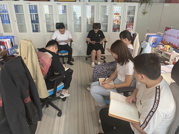 1627610130463736MDwv.jpg 7.29扶貧公司組織開展新《安全生產(chǎn)法》宣貫培訓(xùn)_副本.jpg