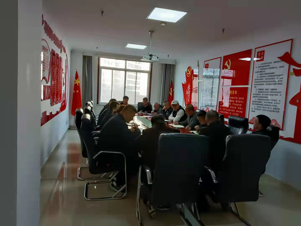 16352149817850670QB7.jpg 陜西保隆能源科技有限公司傳達(dá)落實(shí)集團(tuán)公司貫徹省屬企業(yè)2021年前三季度經(jīng)濟(jì)運(yùn)行分析會(huì)議精神暨深化國(guó)企改革三年行動(dòng)推進(jìn)視頻會(huì)議精神_副本.jpg