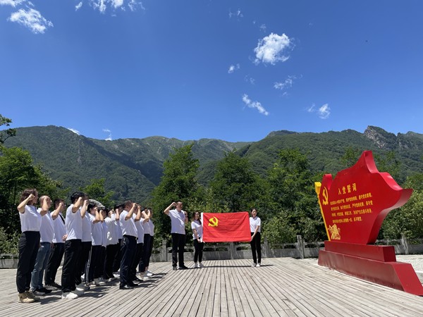 16590620192246975BE4.jpg IMG_4455_副本.jpg